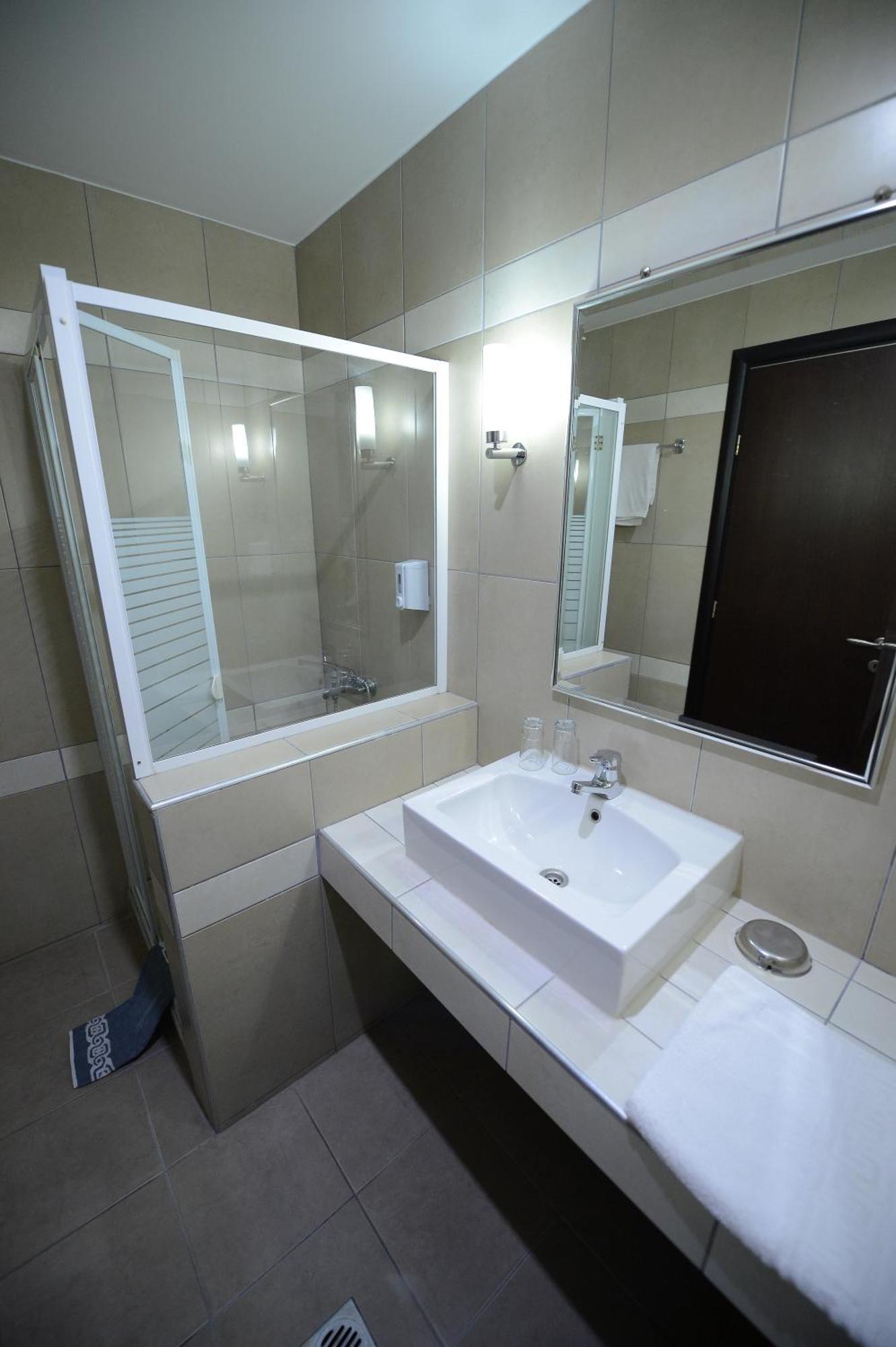 Central Hotel Paralia Katerinis Exterior photo
